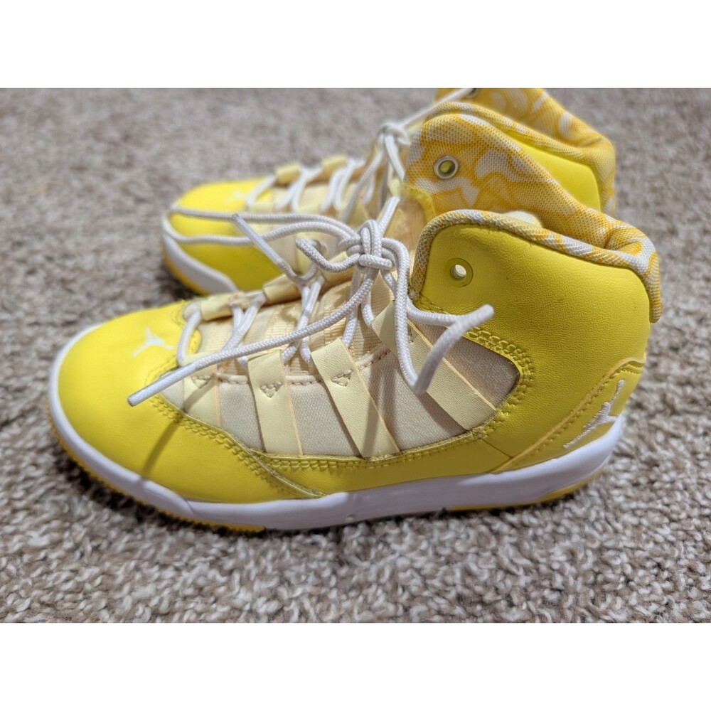 Jordan Max Aura TD Size 11C Dynamic Yellow Kids High Top Sneakers AQ9501-701